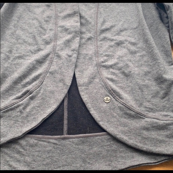 Prana cardigan/wrap - Picture 7 of 7